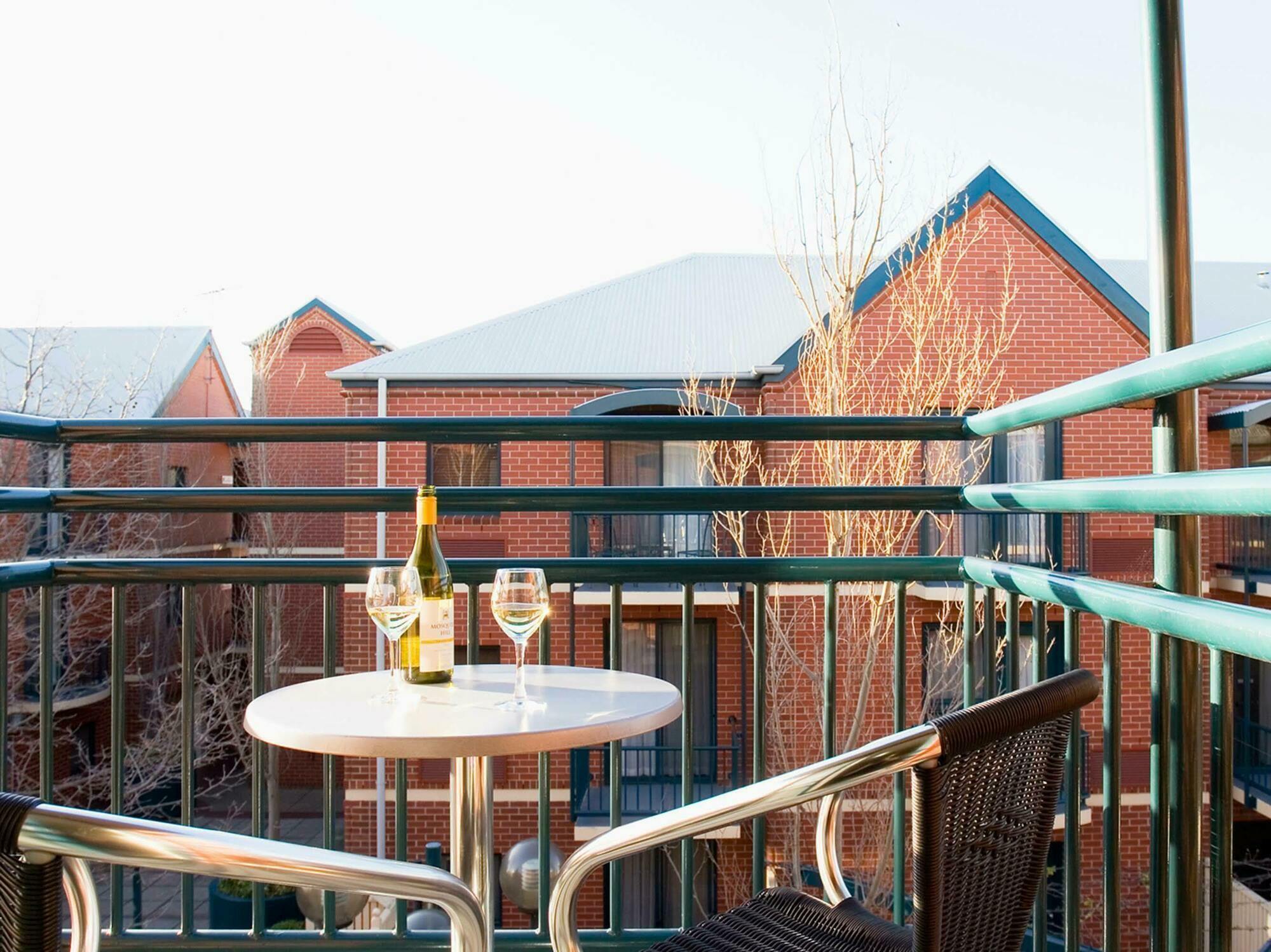 Breakfree Adelaide Aparthotel Ngoại thất bức ảnh